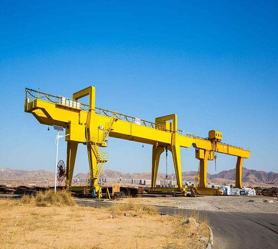 ब्रिज प्रोजेक्ट.जेपीजी के लिए गैन्ट्री क्रेन Gantry Crane for Bridge Project.jpg