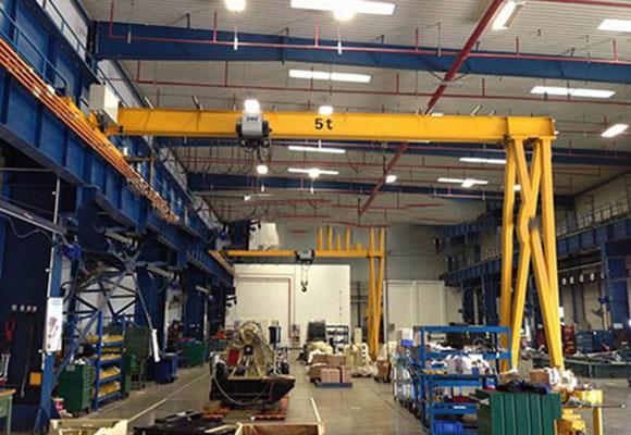 यूरोपीय सेमी गोलीथ क्रेन