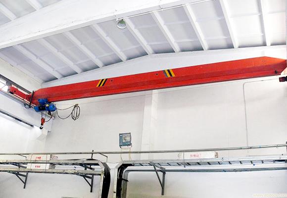 बिक्री के लिए नई व्यापक रूप से प्रयुक्त एलडीपी प्रकार एकल गिरडर ओवरहेड क्रेन