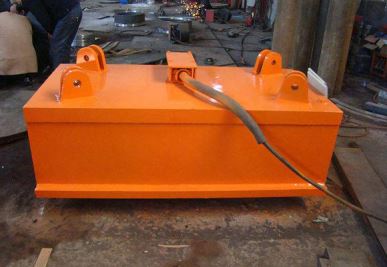 क्रेन इलेक्ट्रोमैग्नेट